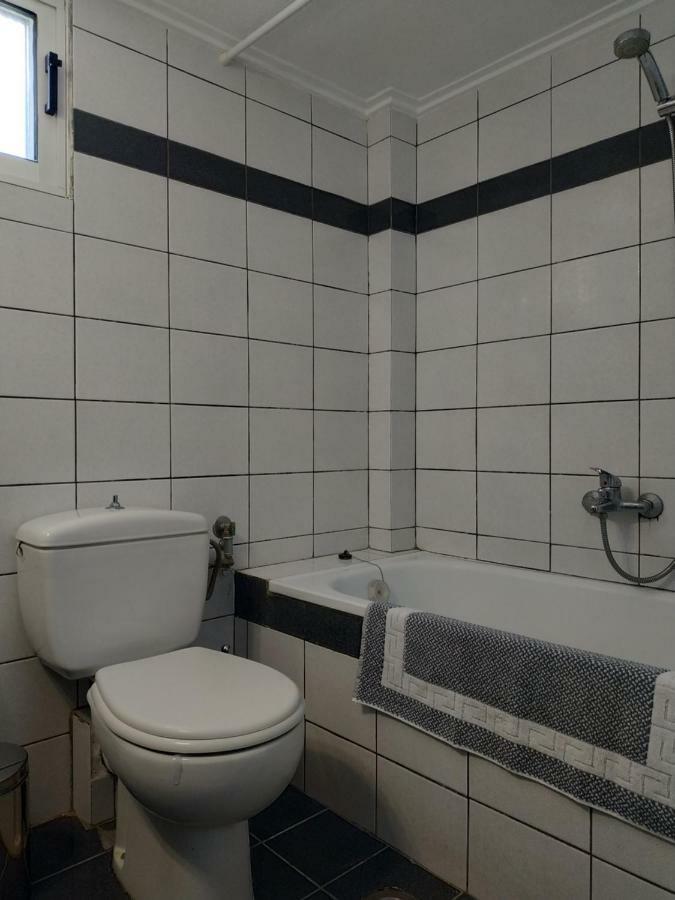 Epavlis Apartment Néa Péramos Exteriér fotografie